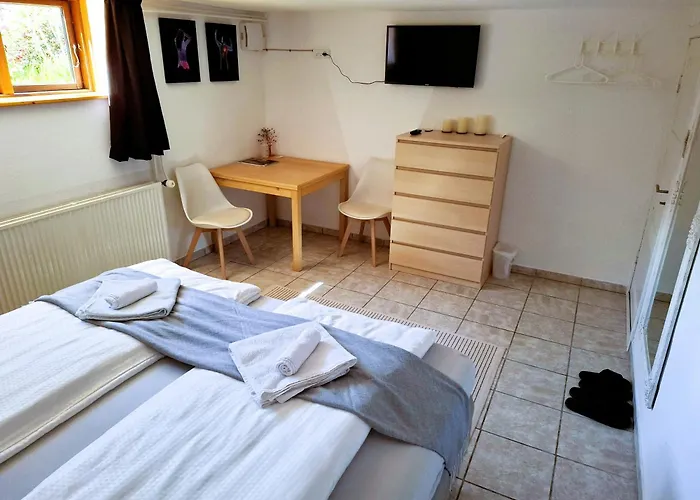 Апартаменты Cosy Vogi Flat Икаст